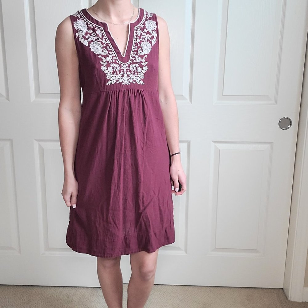 Tommy Bahama Maroon Red Cotton Embroidered V-Neckline Sleeveless Dress - Small